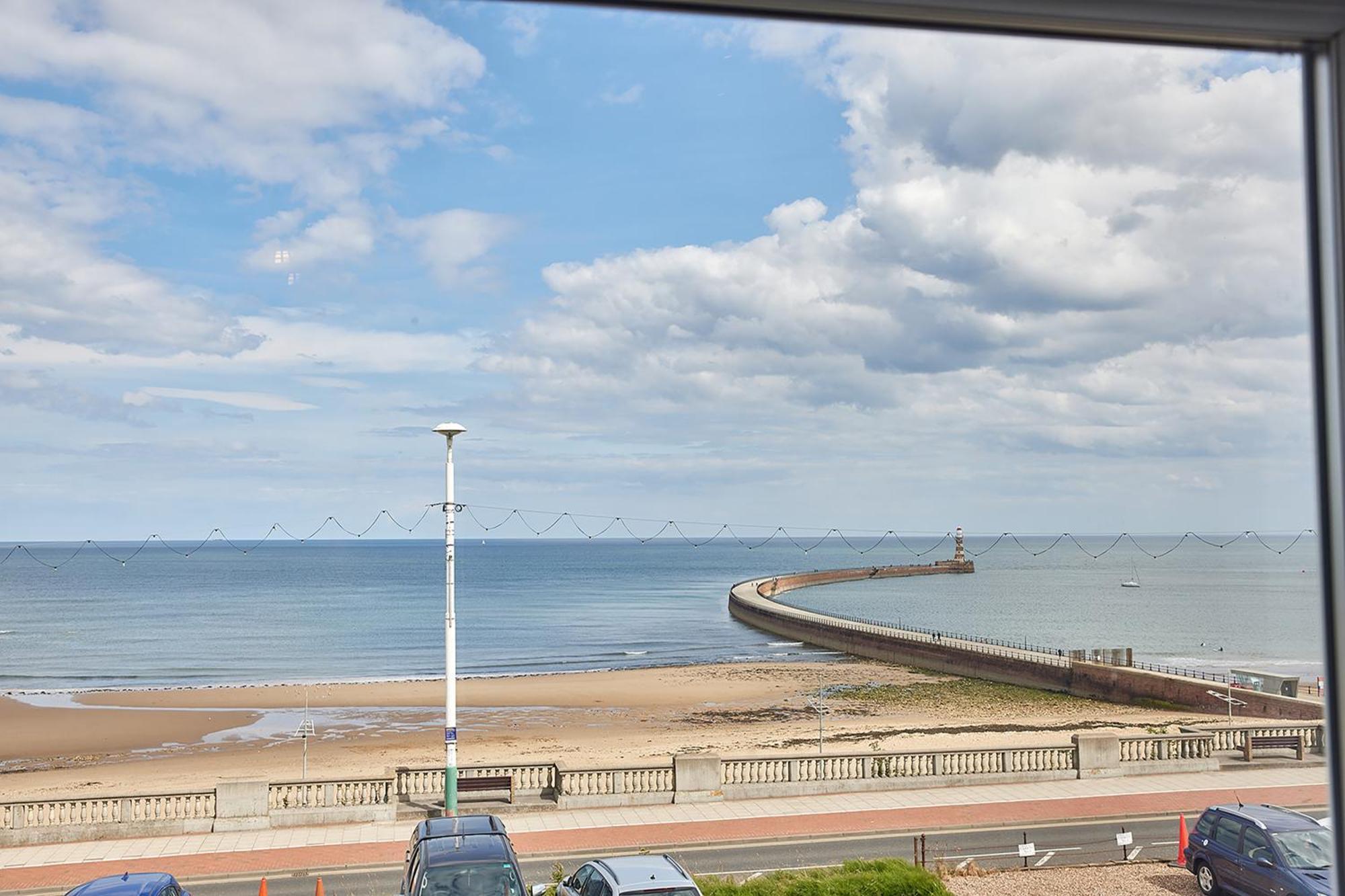 5 Roker Terrace - Seaview Apartments Sunderland  Eksteriør billede
